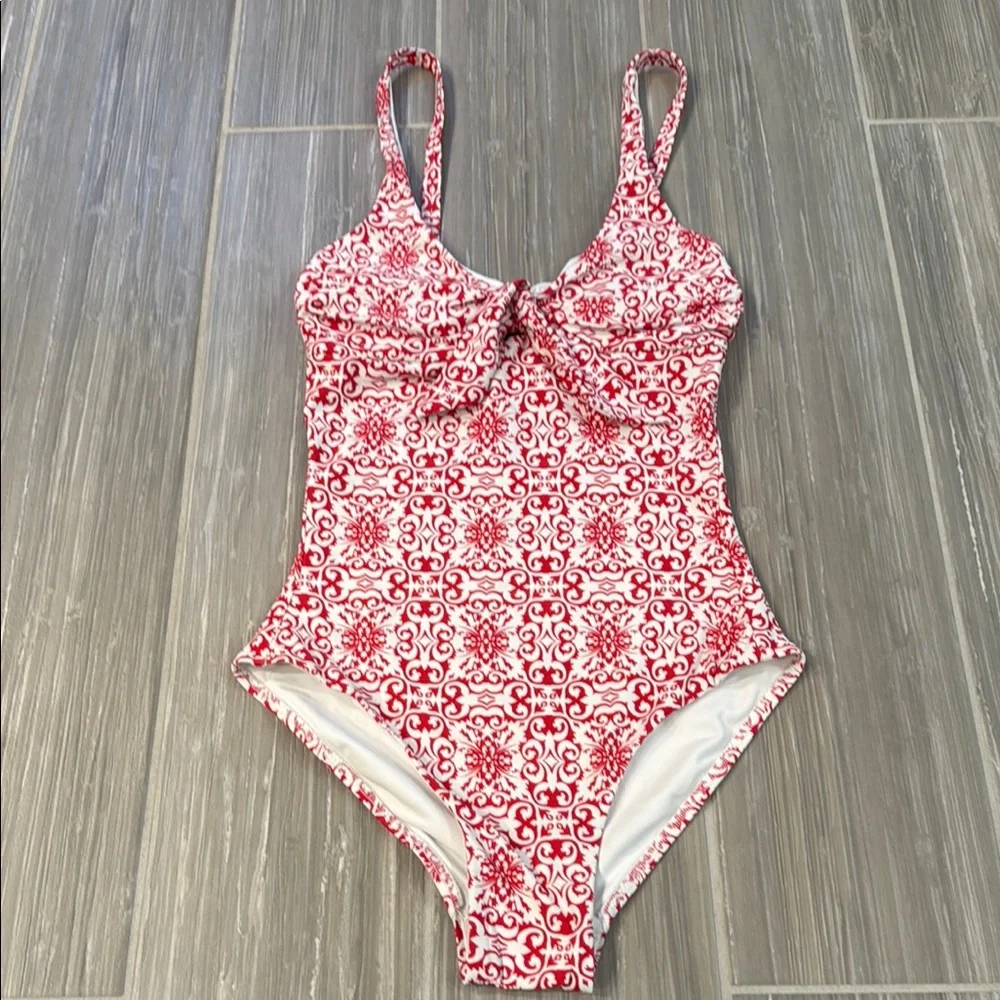 Melissa Odabash Women’s Red Patterned one piece Swimsuit, size 4